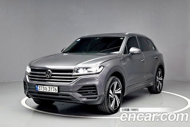 Volkswagen Touareg 3.0 TDI Premium 2021 года из Кореи