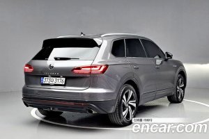 Volkswagen Touareg 3.0 TDI Premium 2021 года из Южной Кореи