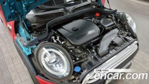 Mini Cooper Convertible DEFAULT 2020 года из Южной Кореи
