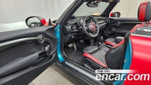Mini Cooper Convertible DEFAULT 2020 года из Южной Кореи