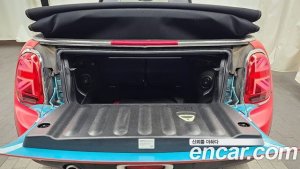 Mini Cooper Convertible DEFAULT 2020 года из Южной Кореи