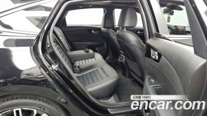 Kia K3 5Door GT Signature 2021 года из Южной Кореи