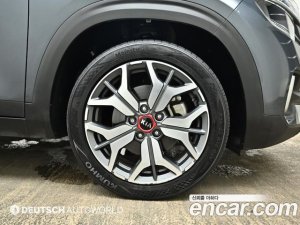 Kia Seltos Дизель 1.6 4WD 2021 года из Южной Кореи