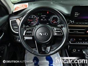 Kia Seltos Дизель 1.6 4WD 2021 года из Южной Кореи
