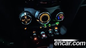 Mini Cooper 5Door DEFAULT 2020 года из Южной Кореи