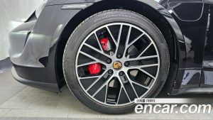 Porsche Taycan 4S 2021 года из Южной Кореи