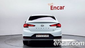 Hyundai AVANTE 1.6 2020 года из Южной Кореи