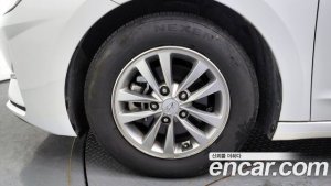 Hyundai AVANTE 1.6 2020 года из Южной Кореи