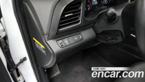 Hyundai AVANTE 1.6 2020 года из Южной Кореи
