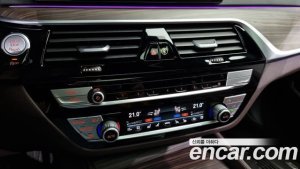 BMW 5-Series 520d M Sport Plus 2020 года из Южной Кореи