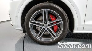 Audi SQ5 3.0 TDI 4WD 2020 года из Южной Кореи
