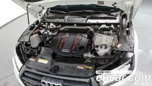 Audi SQ5 3.0 TDI 4WD 2020 года из Южной Кореи