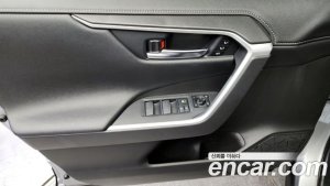 Toyota RAV4 2.5 4WD HYBRID 2021 года из Южной Кореи