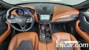 Maserati Levante 3.0 AWD GranLusso 2020 года из Южной Кореи