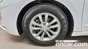 Hyundai AVANTE 1.6 2020 года из Южной Кореи