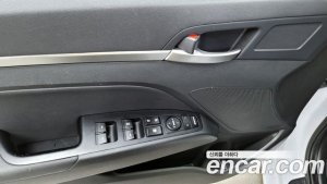 Hyundai AVANTE 1.6 2020 года из Южной Кореи