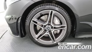 Mercedes-Benz CLS-Class CLS300d AMG Line 2020 года из Южной Кореи