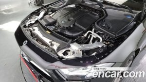 Mercedes-Benz CLS-Class CLS300d AMG Line 2020 года из Южной Кореи