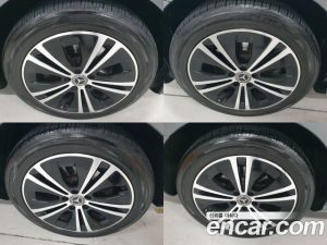 Mercedes-Benz E-Class E220d Avantgarde 2020 года из Южной Кореи