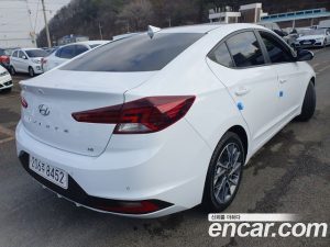 Hyundai AVANTE 1.6 2020 года из Южной Кореи
