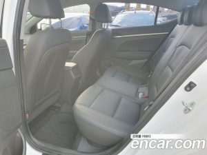 Hyundai AVANTE 1.6 2020 года из Южной Кореи