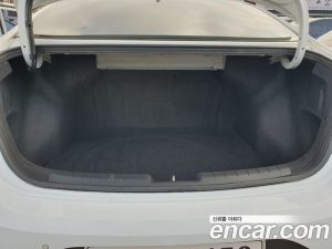Hyundai AVANTE 1.6 2020 года из Южной Кореи