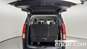 Hyundai Staria 4WD Tourer 11-Seater 2022 года из Южной Кореи