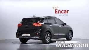 Kia Niro 1.6 HEV 2021 года из Южной Кореи