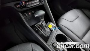 Kia Niro 1.6 HEV 2021 года из Южной Кореи