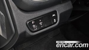 Kia Seltos Бензин 1.6 Turbo 2WD 2022 года из Южной Кореи