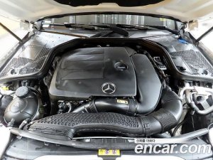 Mercedes-Benz C-Class C200 Coupe 2020 года из Южной Кореи