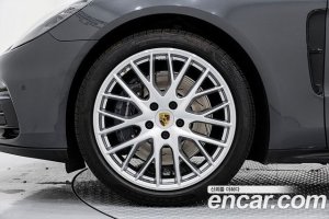 Porsche Panamera 3.0 AWD 2020 года из Южной Кореи