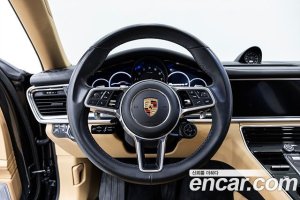 Porsche Panamera 3.0 AWD 2020 года из Южной Кореи