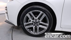 Kia K3 2020 года из Южной Кореи