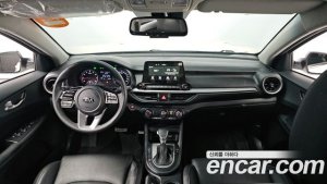 Kia K3 2020 года из Южной Кореи