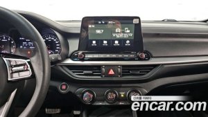Kia K3 2020 года из Южной Кореи