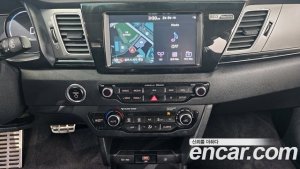 Kia Niro Noblesse 2021 года из Южной Кореи