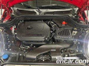 Mini Cooper 5Door DEFAULT 2021 года из Южной Кореи