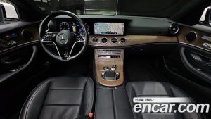 Mercedes-Benz E-Class E250 Exclusive 2021 года из Южной Кореи