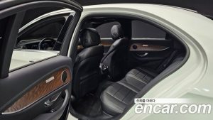 Mercedes-Benz E-Class E250 Exclusive 2021 года из Южной Кореи