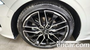 Kia K5 1.6 Turbo 2020 года из Южной Кореи
