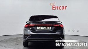 Kia K3 2020 года из Южной Кореи