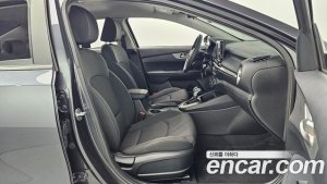 Kia K3 2020 года из Южной Кореи