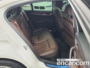 BMW 5-Series 520i Luxury 2020 года из Южной Кореи
