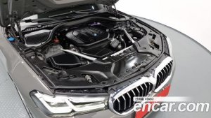 BMW 5-Series 523d Luxury 2021 года из Южной Кореи
