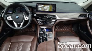 BMW 5-Series 523d Luxury 2021 года из Южной Кореи