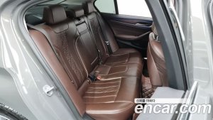 BMW 5-Series 523d Luxury 2021 года из Южной Кореи