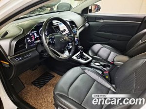 Hyundai AVANTE 1.6 2020 года из Южной Кореи