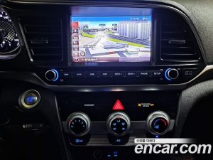 Hyundai AVANTE 1.6 2020 года из Южной Кореи