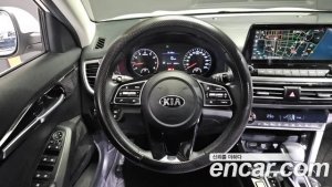 Kia Seltos Бензин 1.6 Turbo 2WD 2020 года из Южной Кореи